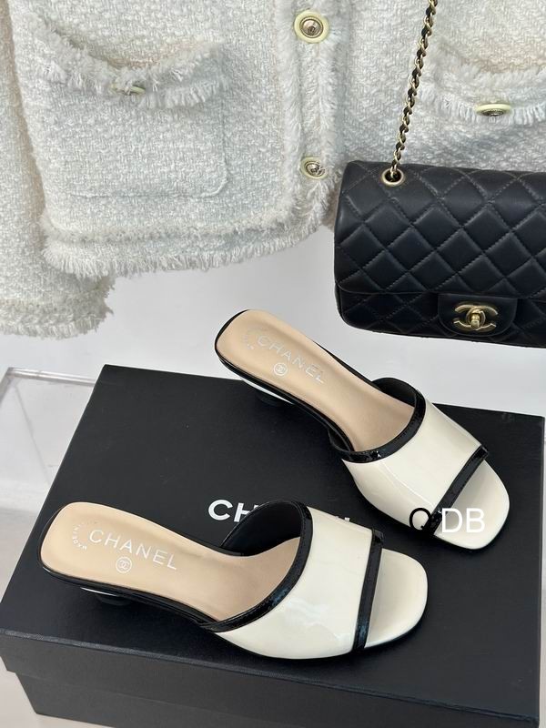 Chanel Women's Slippers 26